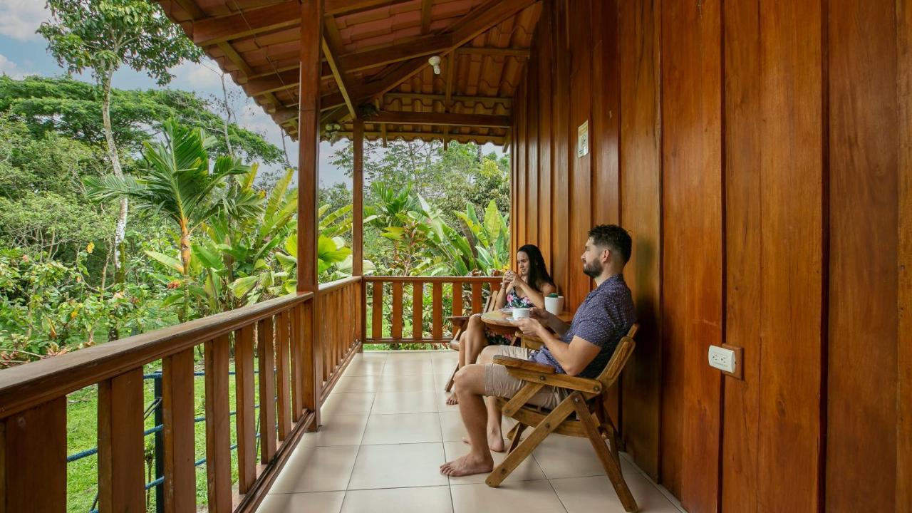 Hotel Rancho Cerro Azul ラ・フォルトゥナ エクステリア 写真