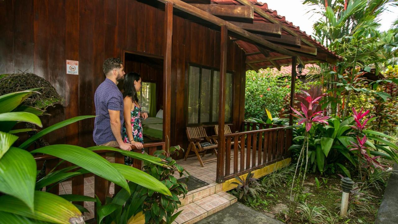 Hotel Rancho Cerro Azul ラ・フォルトゥナ エクステリア 写真