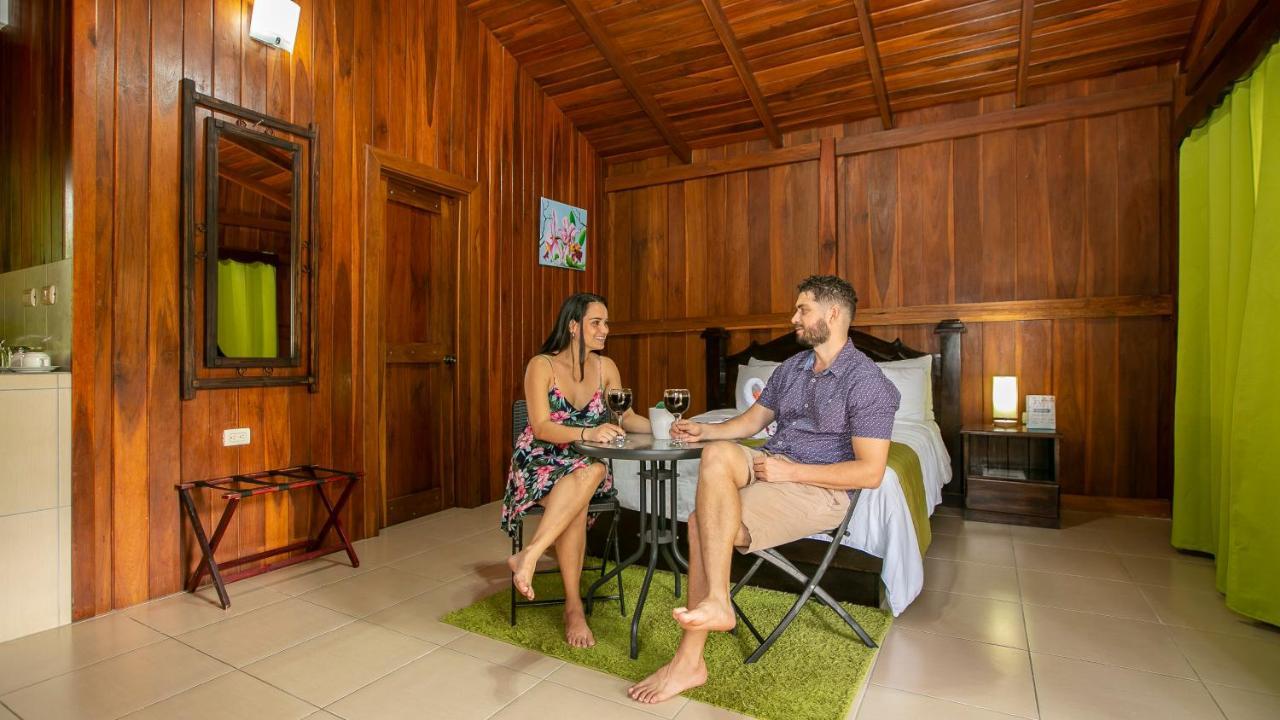Hotel Rancho Cerro Azul ラ・フォルトゥナ エクステリア 写真