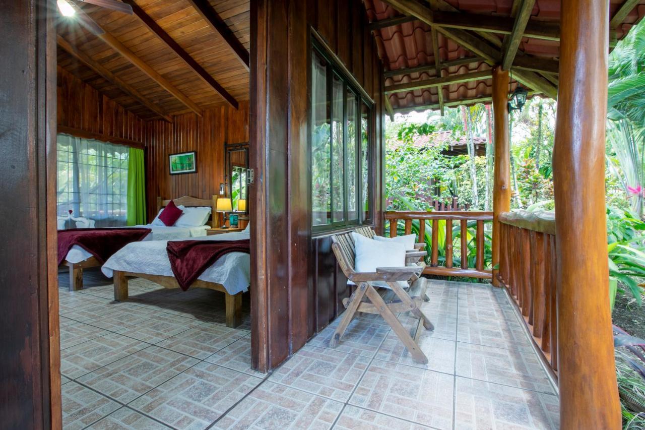 Hotel Rancho Cerro Azul ラ・フォルトゥナ エクステリア 写真