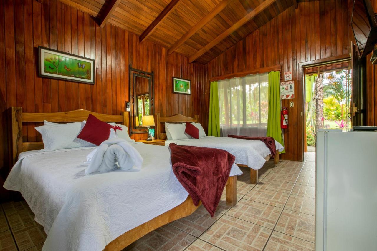 Hotel Rancho Cerro Azul ラ・フォルトゥナ エクステリア 写真