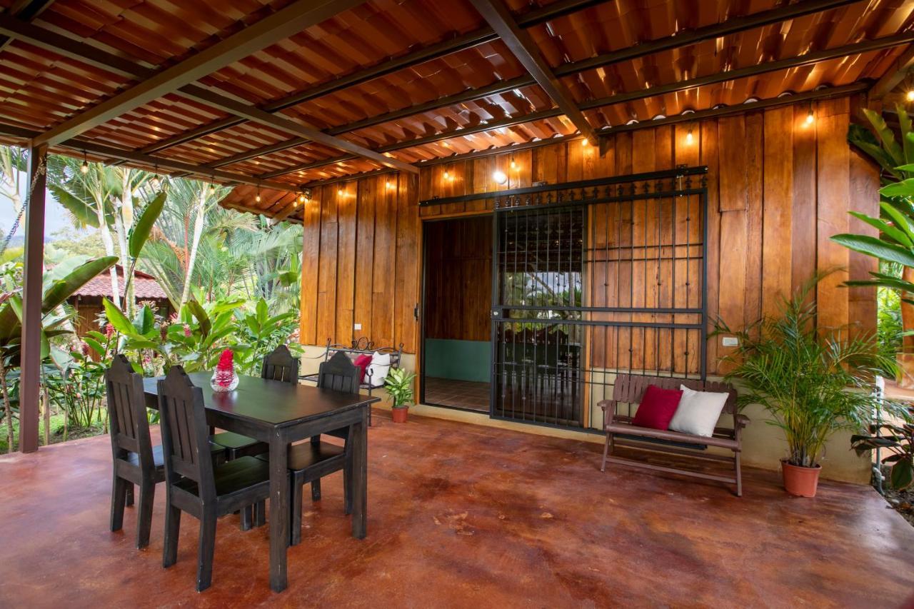 Hotel Rancho Cerro Azul ラ・フォルトゥナ エクステリア 写真