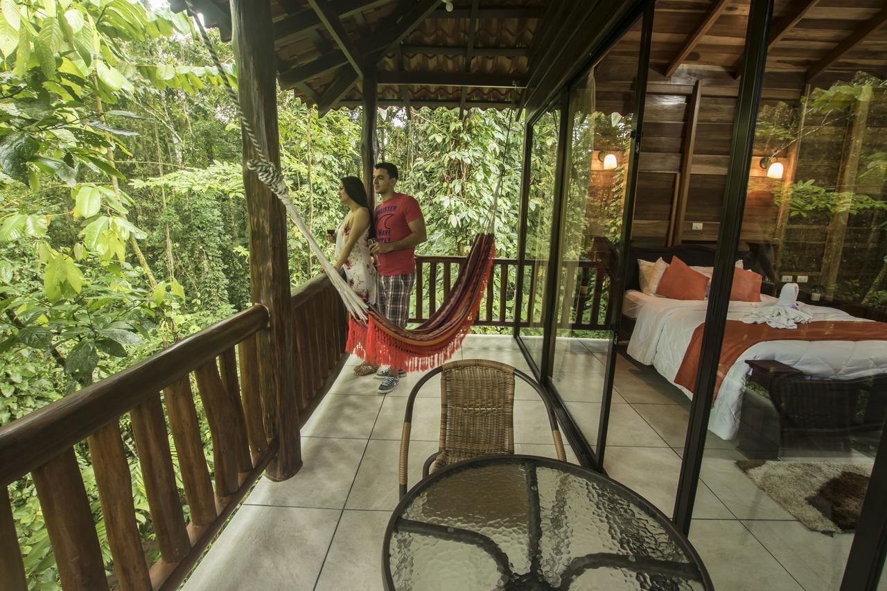 Hotel Rancho Cerro Azul ラ・フォルトゥナ エクステリア 写真